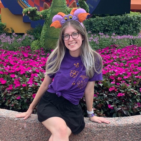 Meet your Posher, Paige - Picture 2 of 2